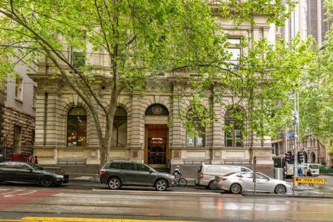Roma Studio Apartment In Collins Street Мельбурн Экстерьер фото